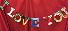 Load image into Gallery viewer, Phrase Garlands - I Love You
